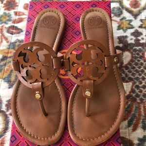 Tory Burch Shoes - Tory Butch sandals Tory Burch Shoes - Tory Butch sandals